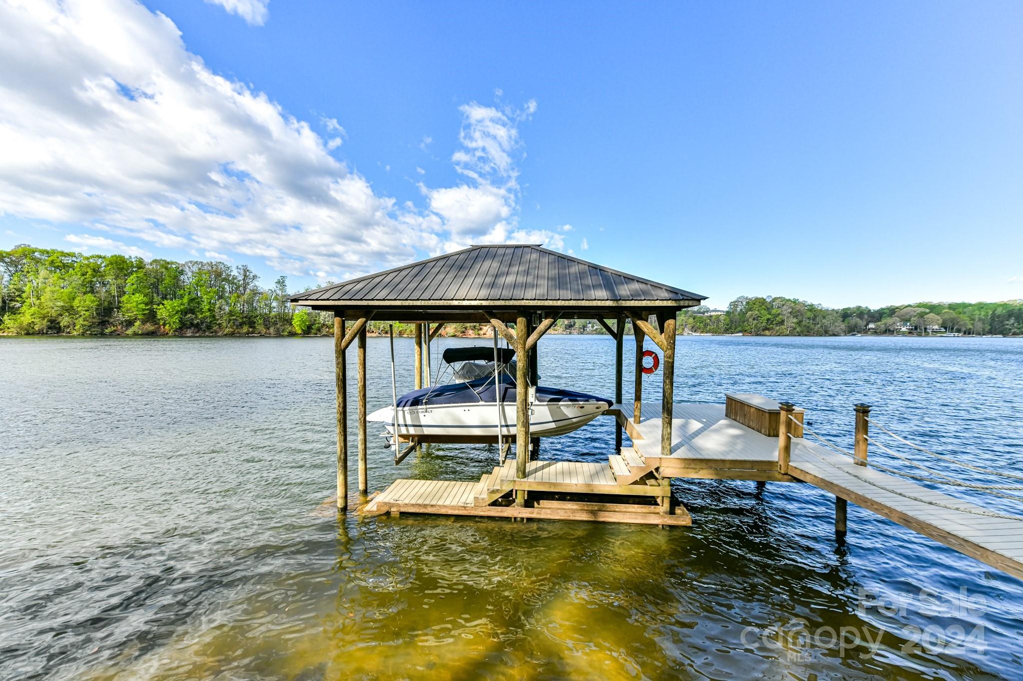 Windemere Island - Residential