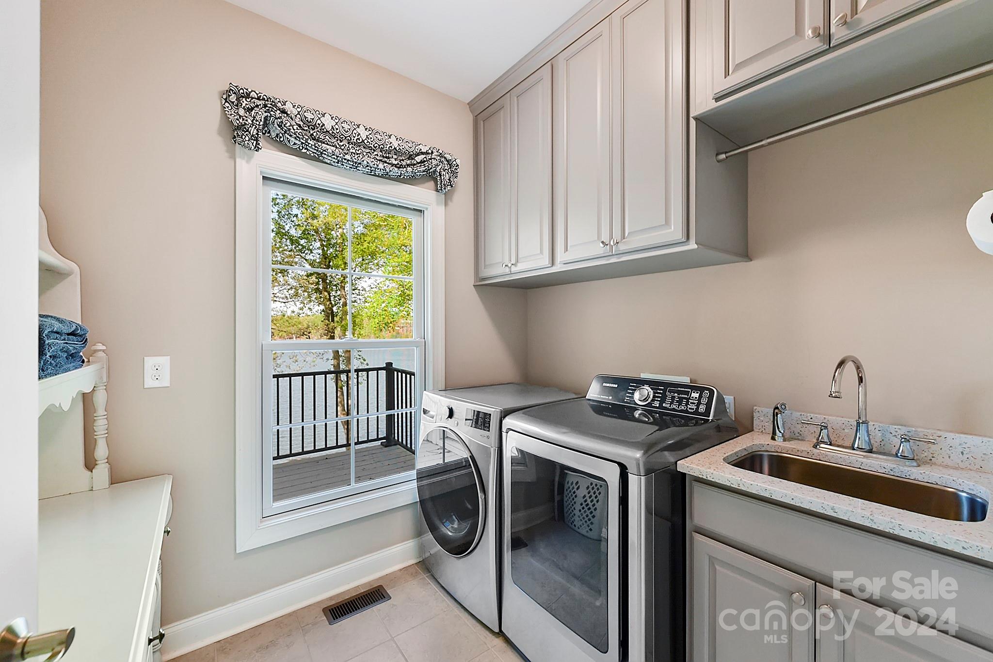 Windemere Island - Residential