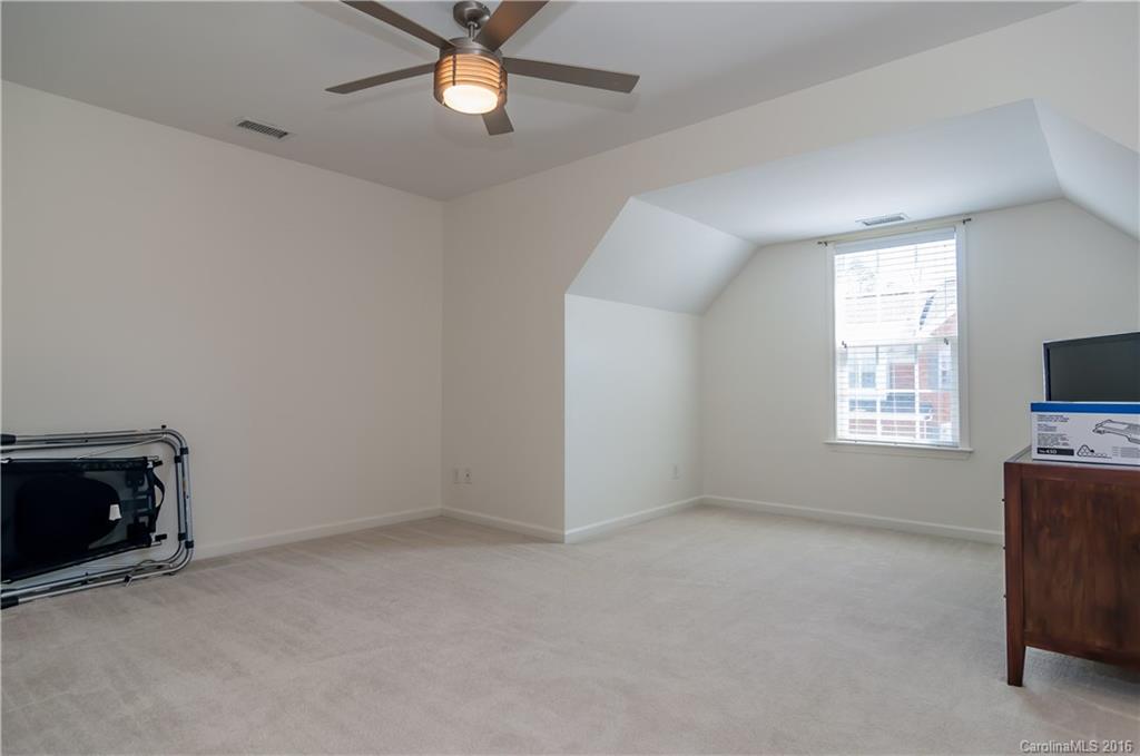 Ivy Ridge At Ballantyne - Residential