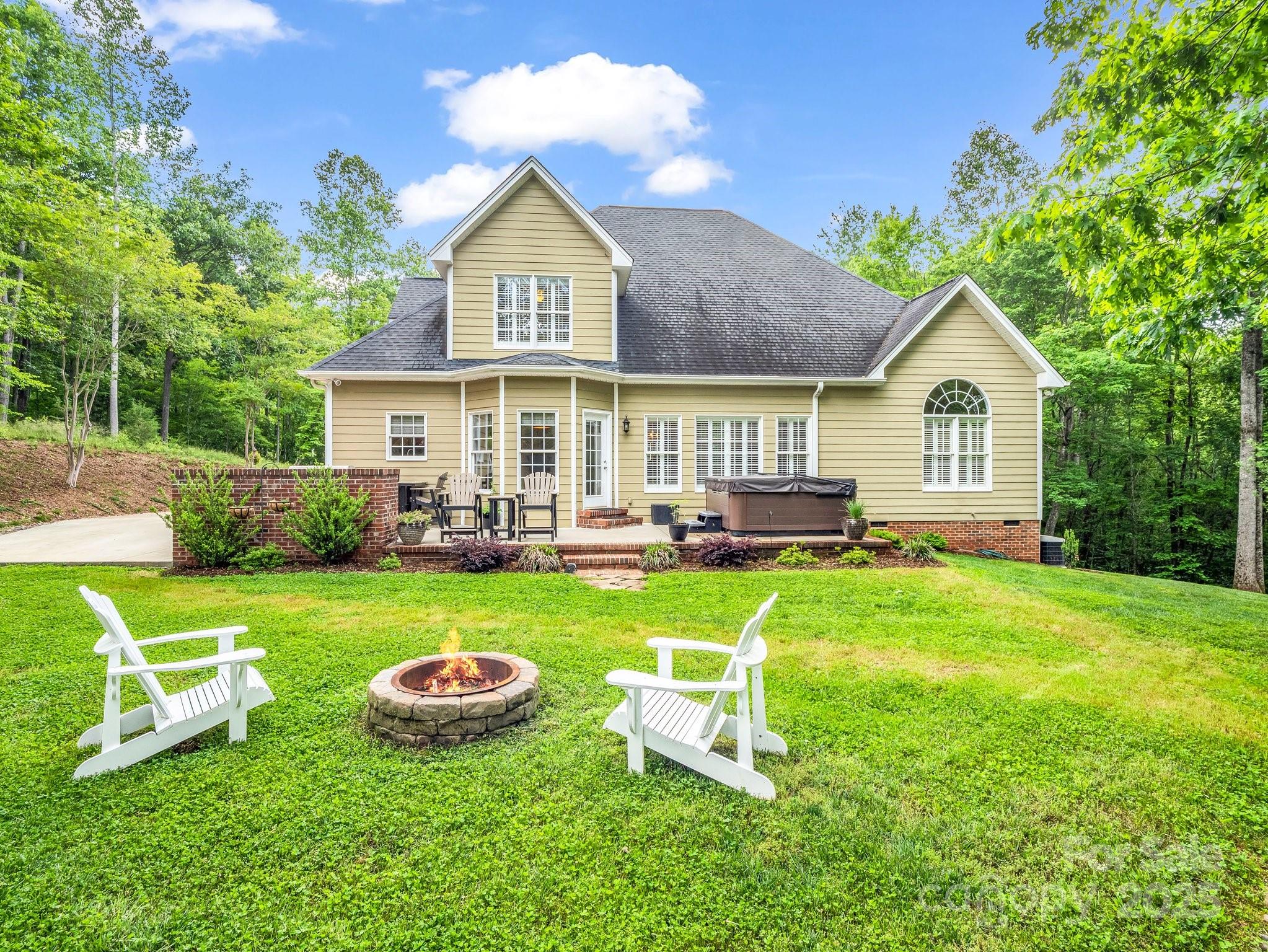 155 Palomino Trail