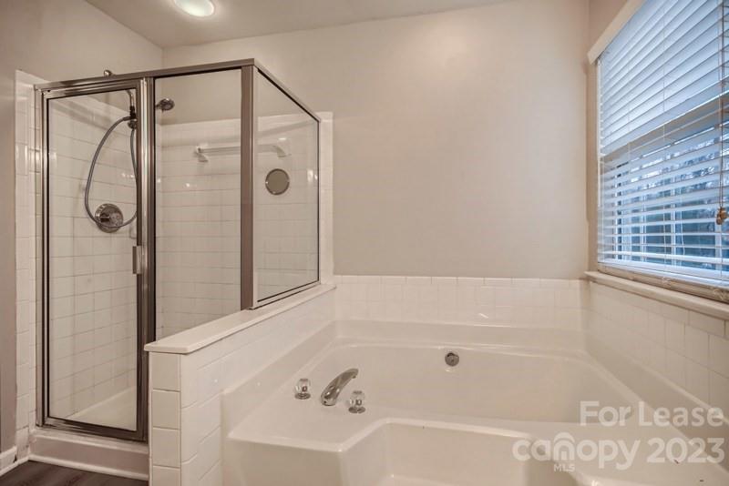 Brandon Oaks - Residential Lease