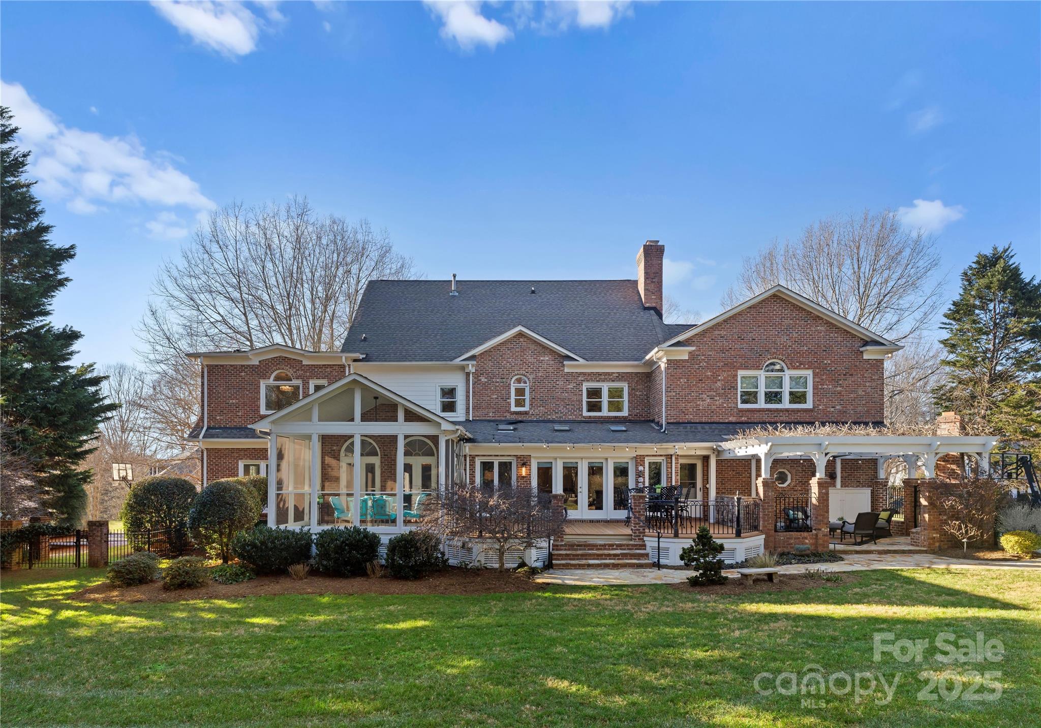 5401 Sunningdale Drive