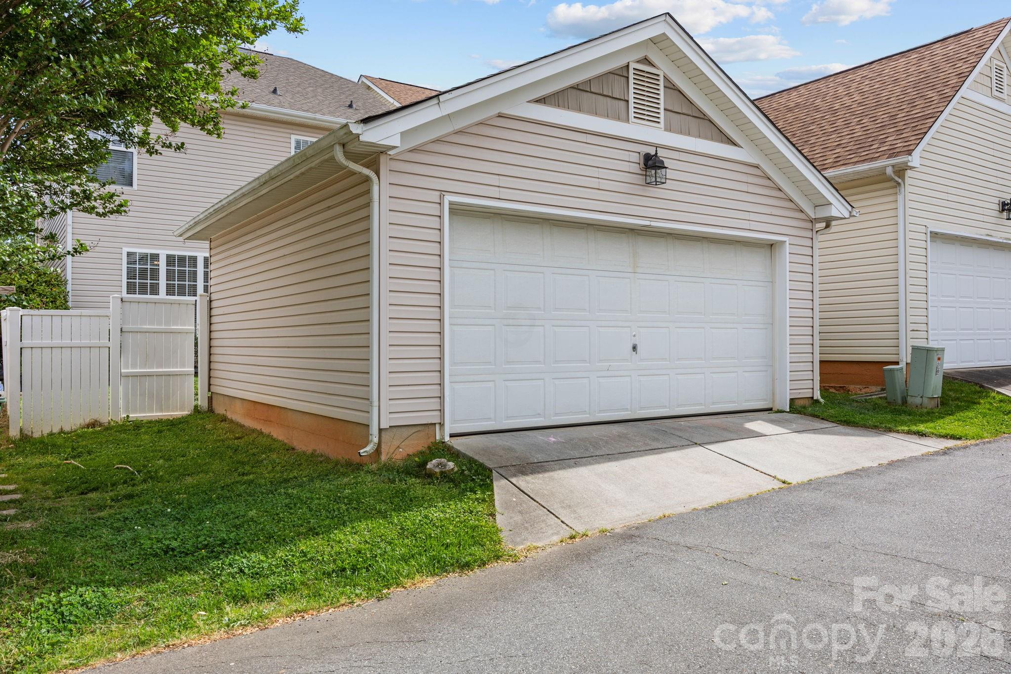 Oakhurst - Residential