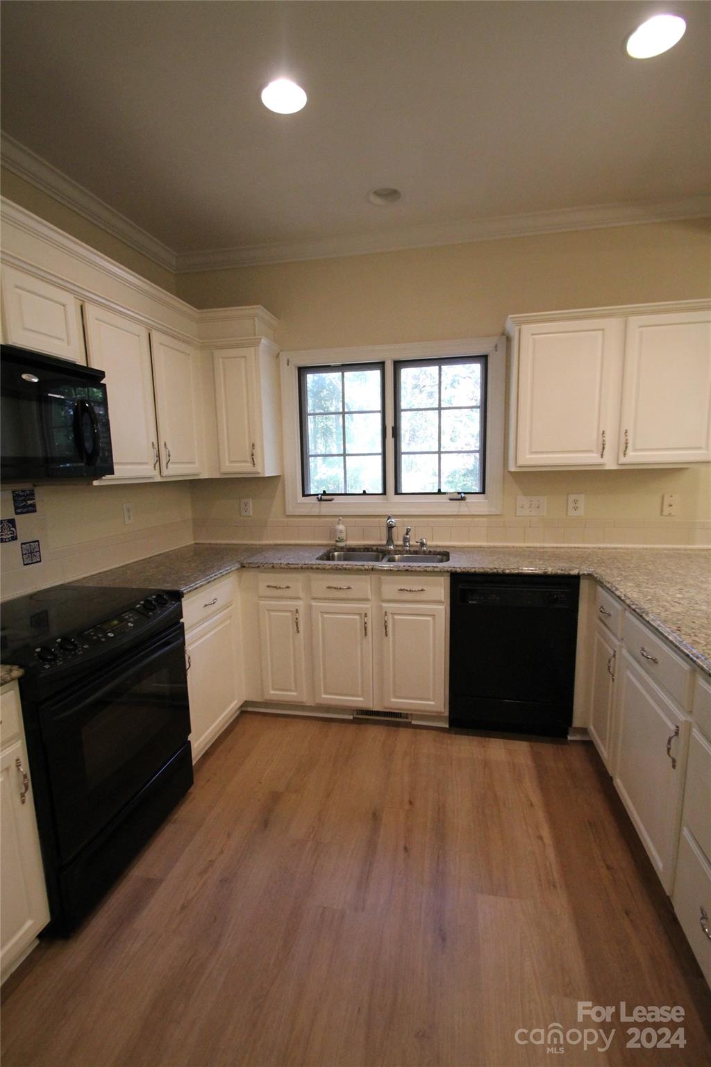 The Summit - Residential Lease