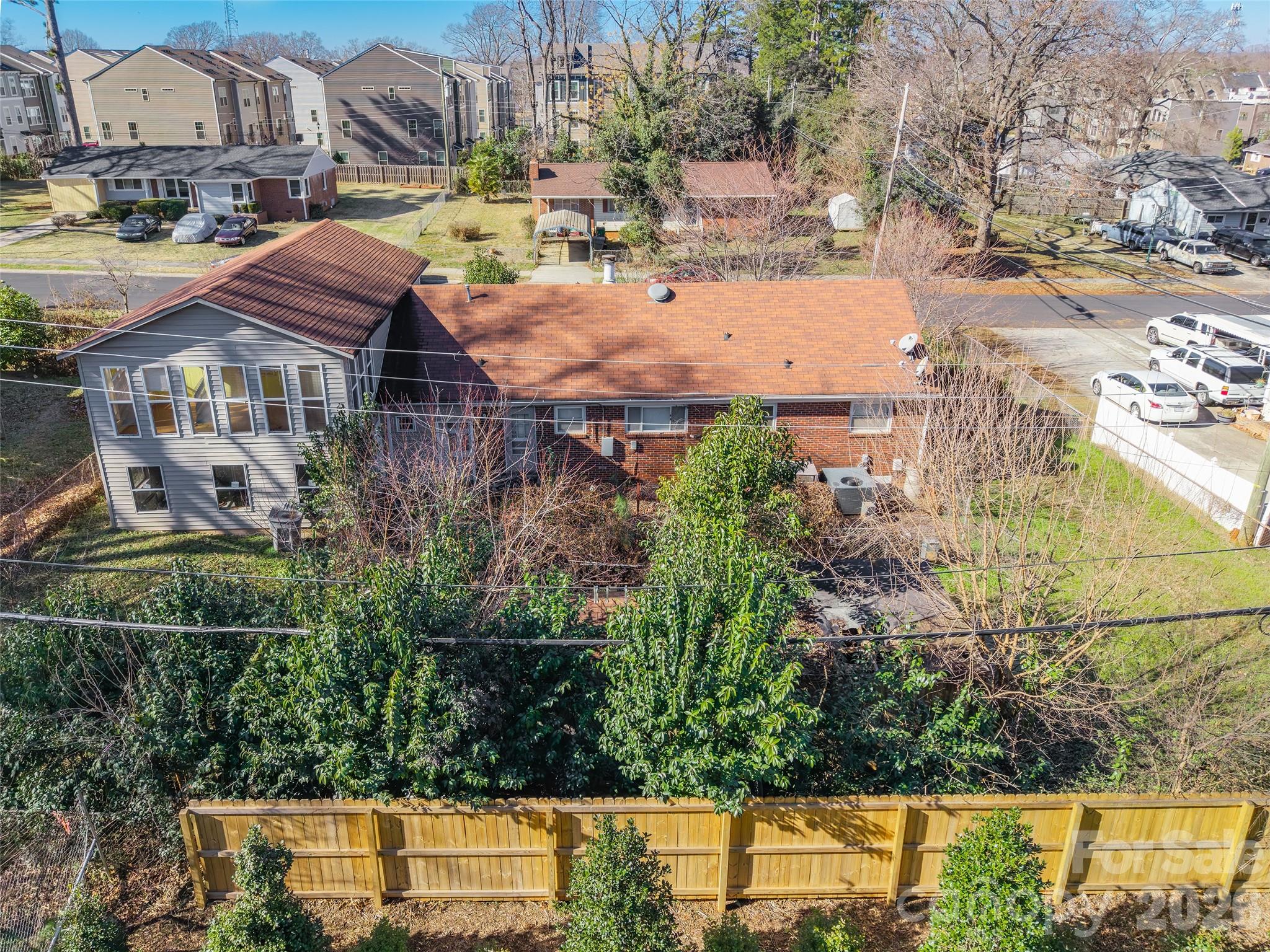 3819 Ellenwood Place