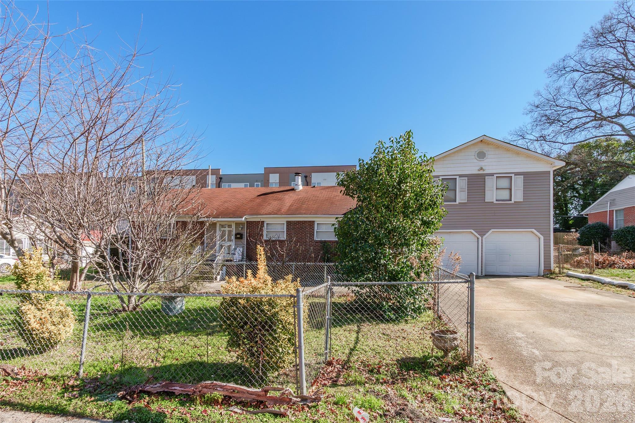 3819 Ellenwood Place