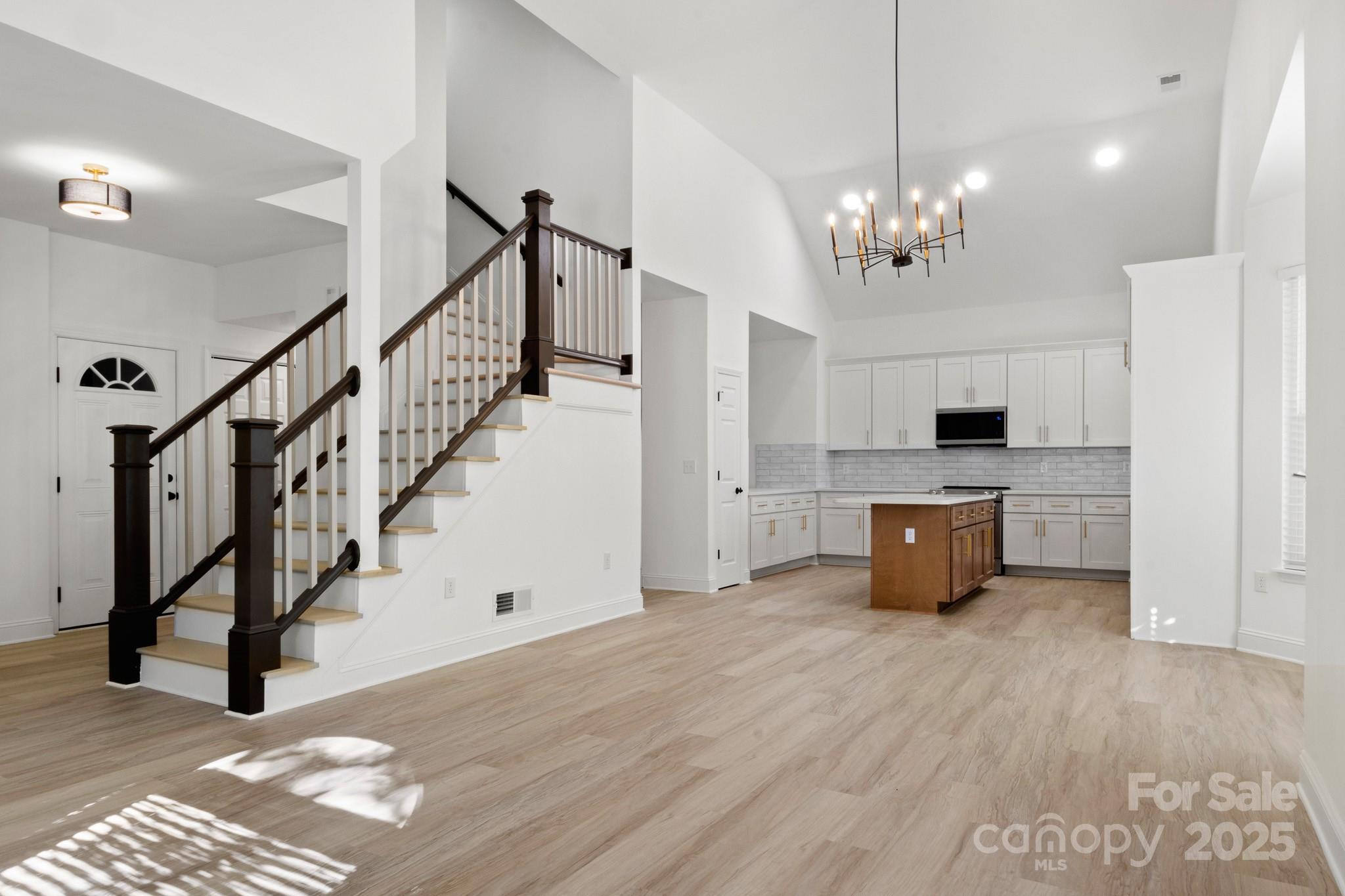 12415 Bluff Meadow Trail