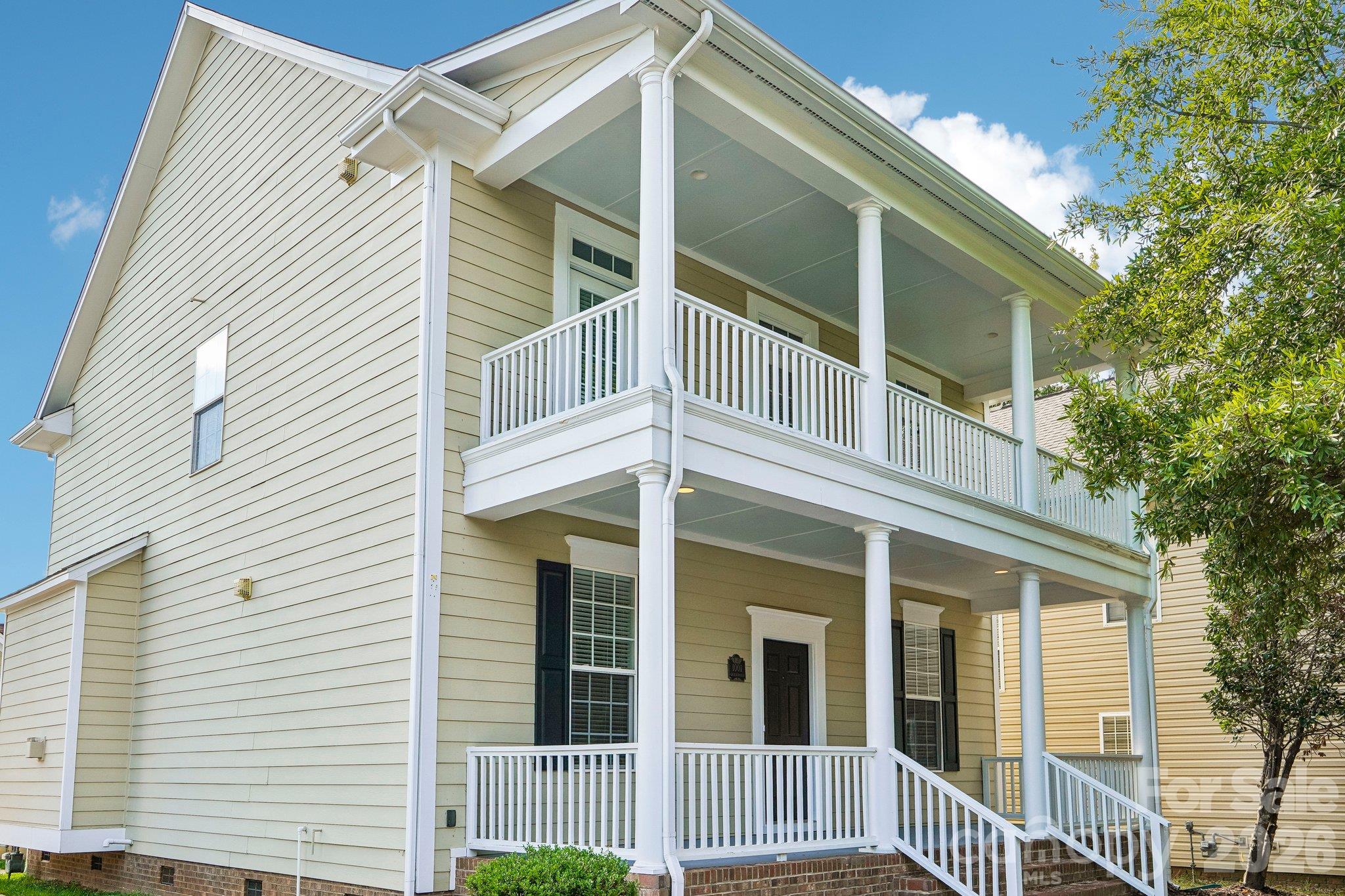 1001 Gainsborough Drive
