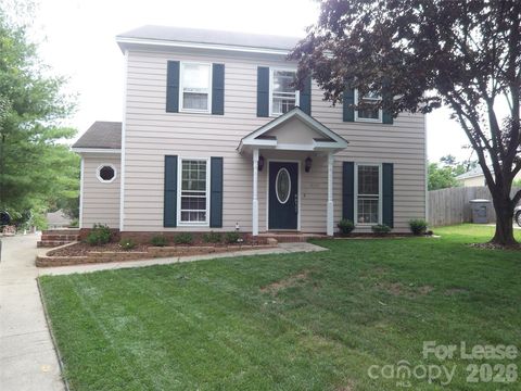 Photo of 4307 Claybury Court, Charlotte, NC 28227 (MLS # 4404277)