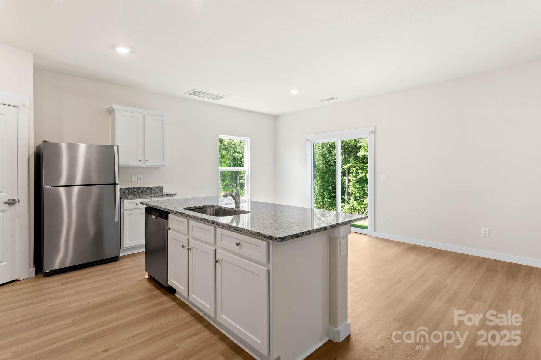 Knights Bridge - Residential