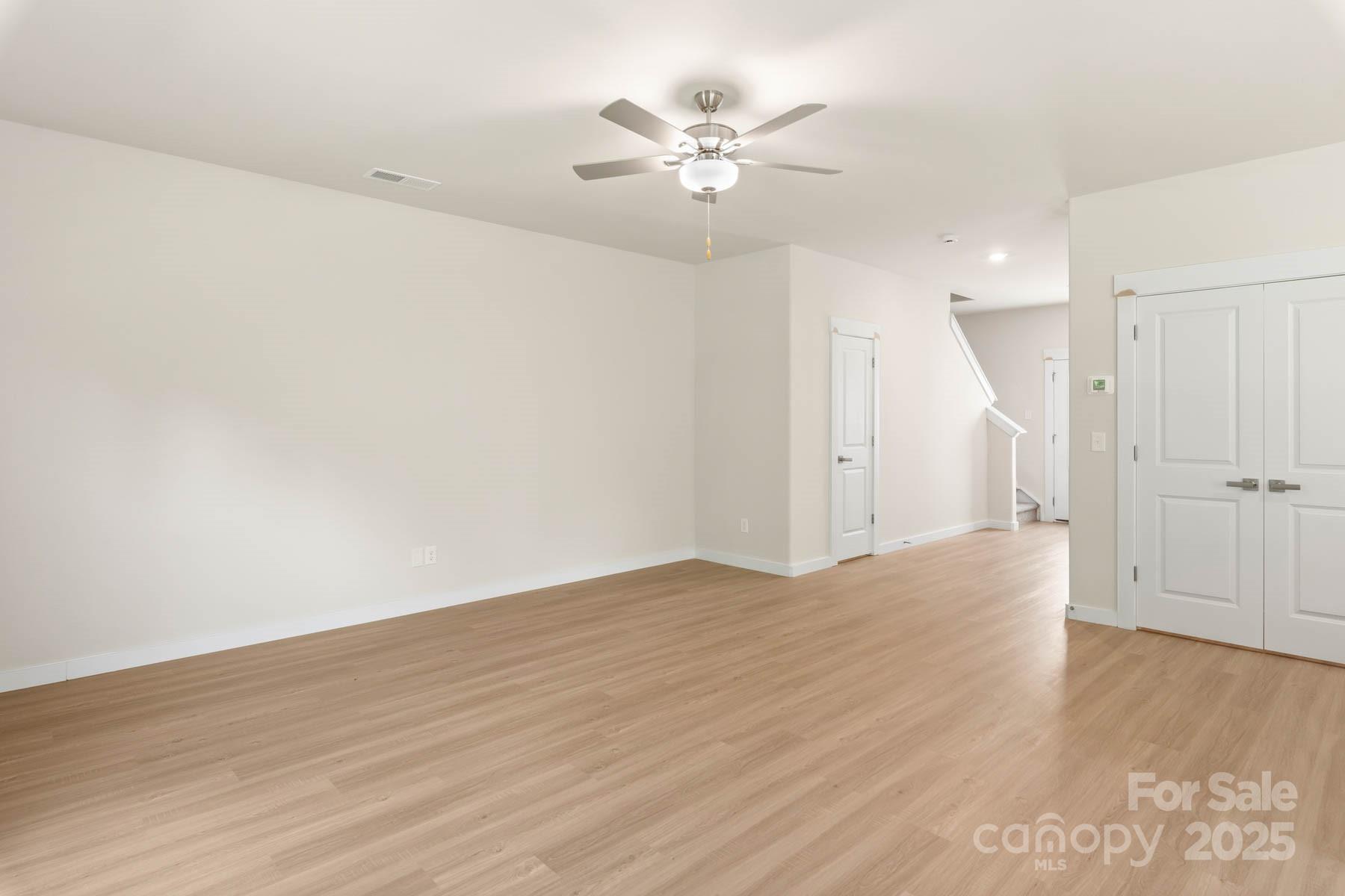1542 Doran Terrace