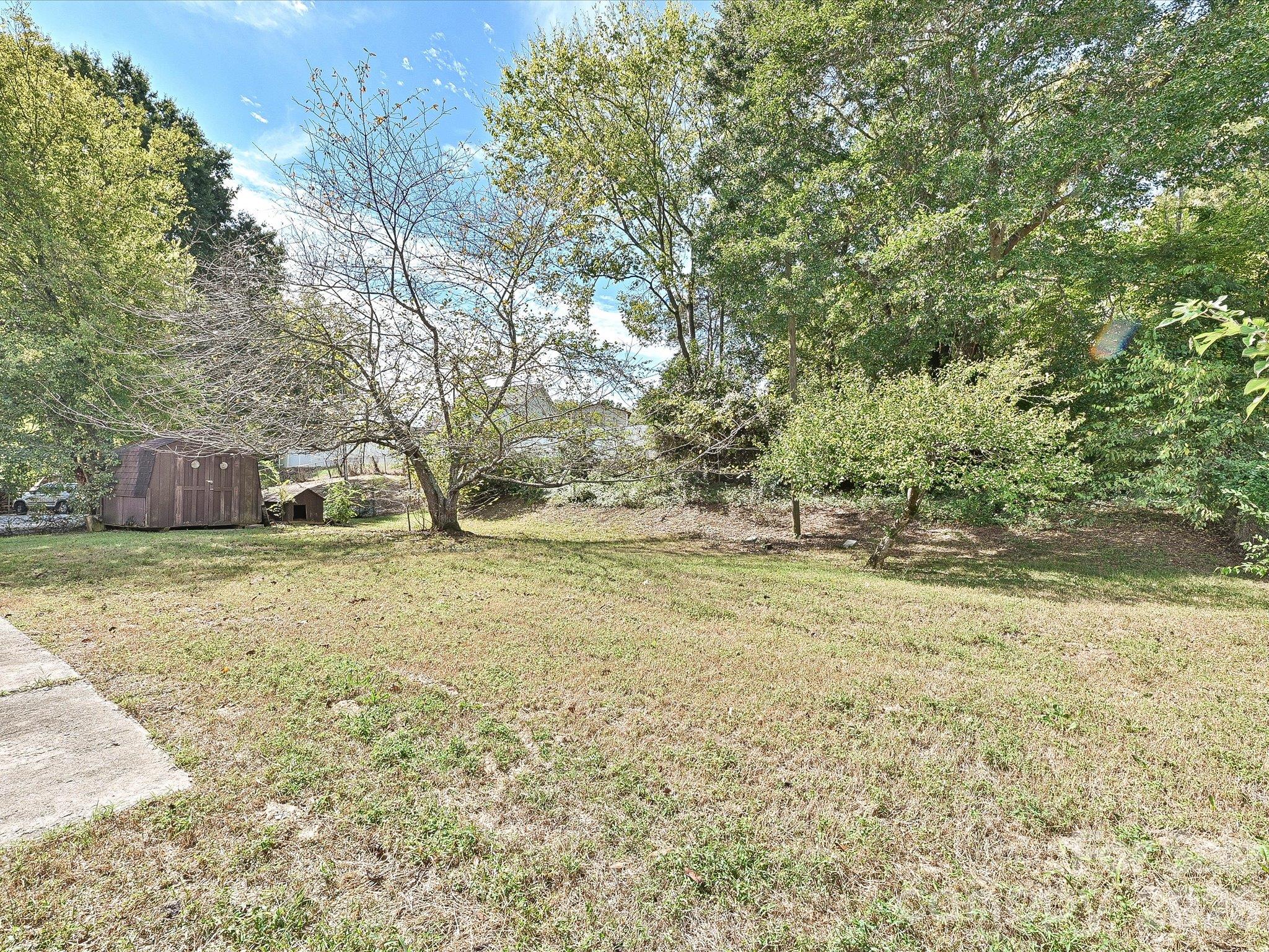 7422 Bradgate Road
