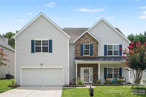 Photo of 5813 Parkstone Drive, Matthews, NC 28104 (MLS # 4408106)