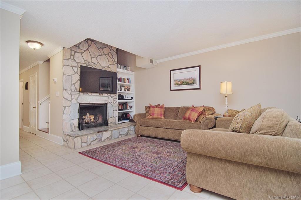 Mariner Villas - Residential