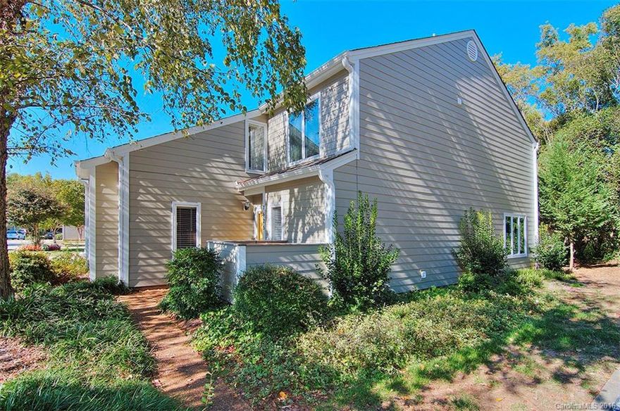 Gorgeous LKN Community Townhouse! Enjoy Mariner Villas' private LKN Beach, Pool in front of LKN, Clubhouse, Tennis Courts, Boat Slips w/ Robbins Park, Birkdale Village and Starbucks close by! End Unit 2-Story Townhouse has 2 Master Bedrooms (Main Level and Upper Floors!), new HVAC unit, new cement siding, new dishwasher, roof in excellent condition, new carpet, wood burning fireplace, spacious bedrooms, 2 Parking Spaces, HOA also includes Water and Cable Services! Amazing Lake Norman property!!