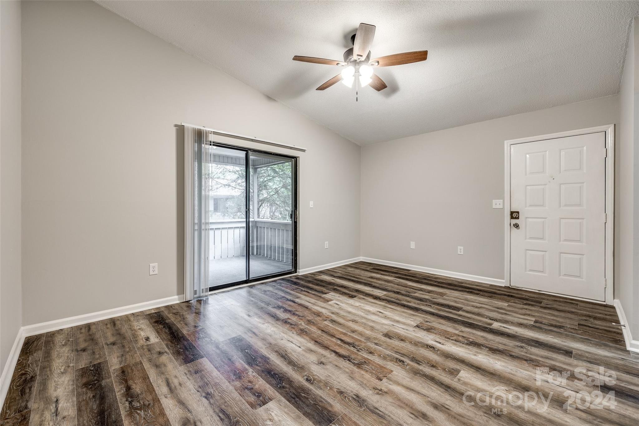 Hunters Chase - Residential