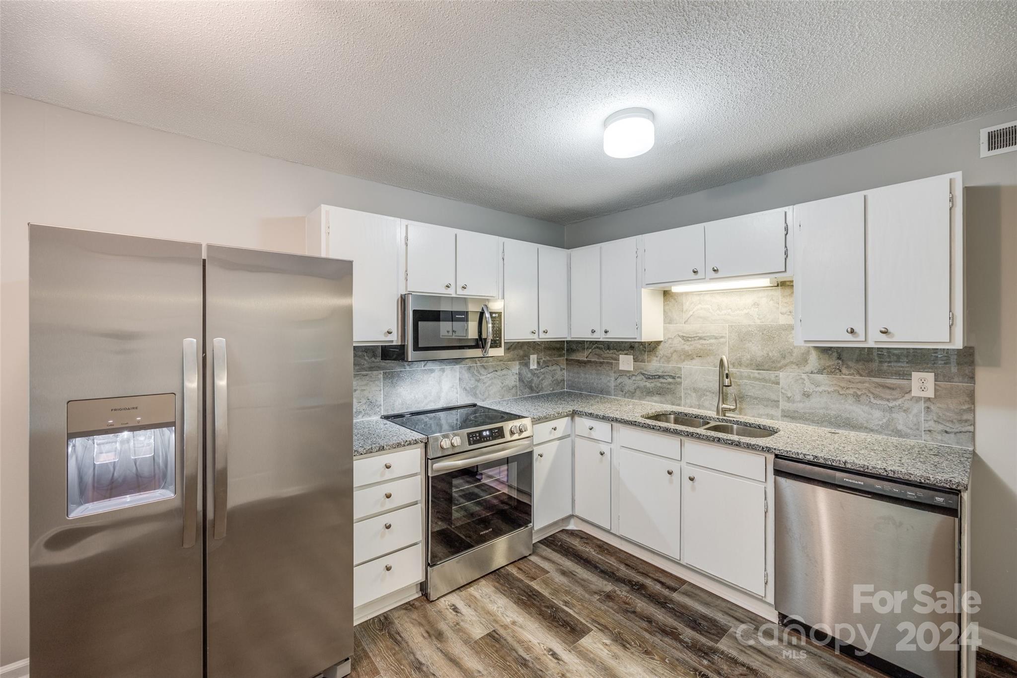 Hunters Chase - Residential