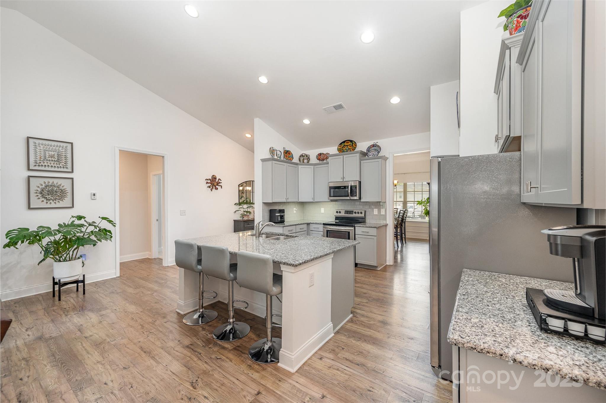 7718 Village Parkway