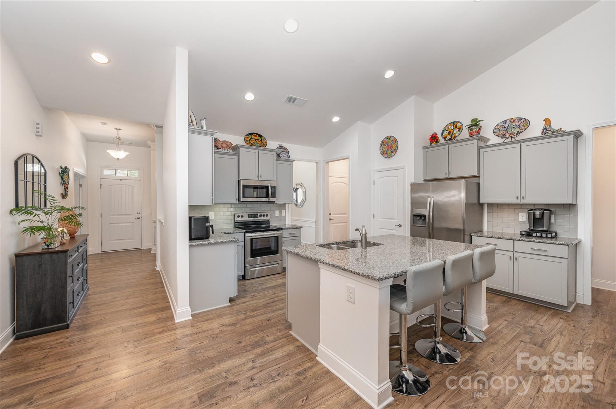 7718 Village Parkway