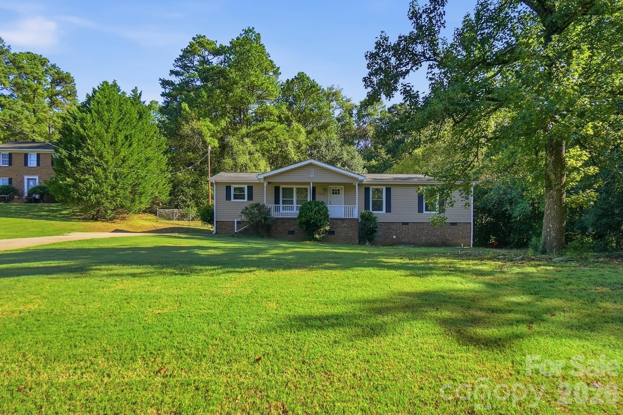 2848 Forest Hills Circle
