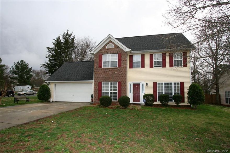 Nice home on a beautiful, flat, fenced lot in desirable Buckingham n'hood.  Great location adjacent to Emerald Lake CC and close to I-485, Mint Hill, and approx 35 minutes to uptown Charlotte.  Desirable schools and low Union County taxes.  New roof in 2009.  Eat in kitchen w/breakfast bar, ceramic tile and 2015 dishwasher.  Garage used as Bonus Room & storage; wall can easily be removed.  Great starter home!