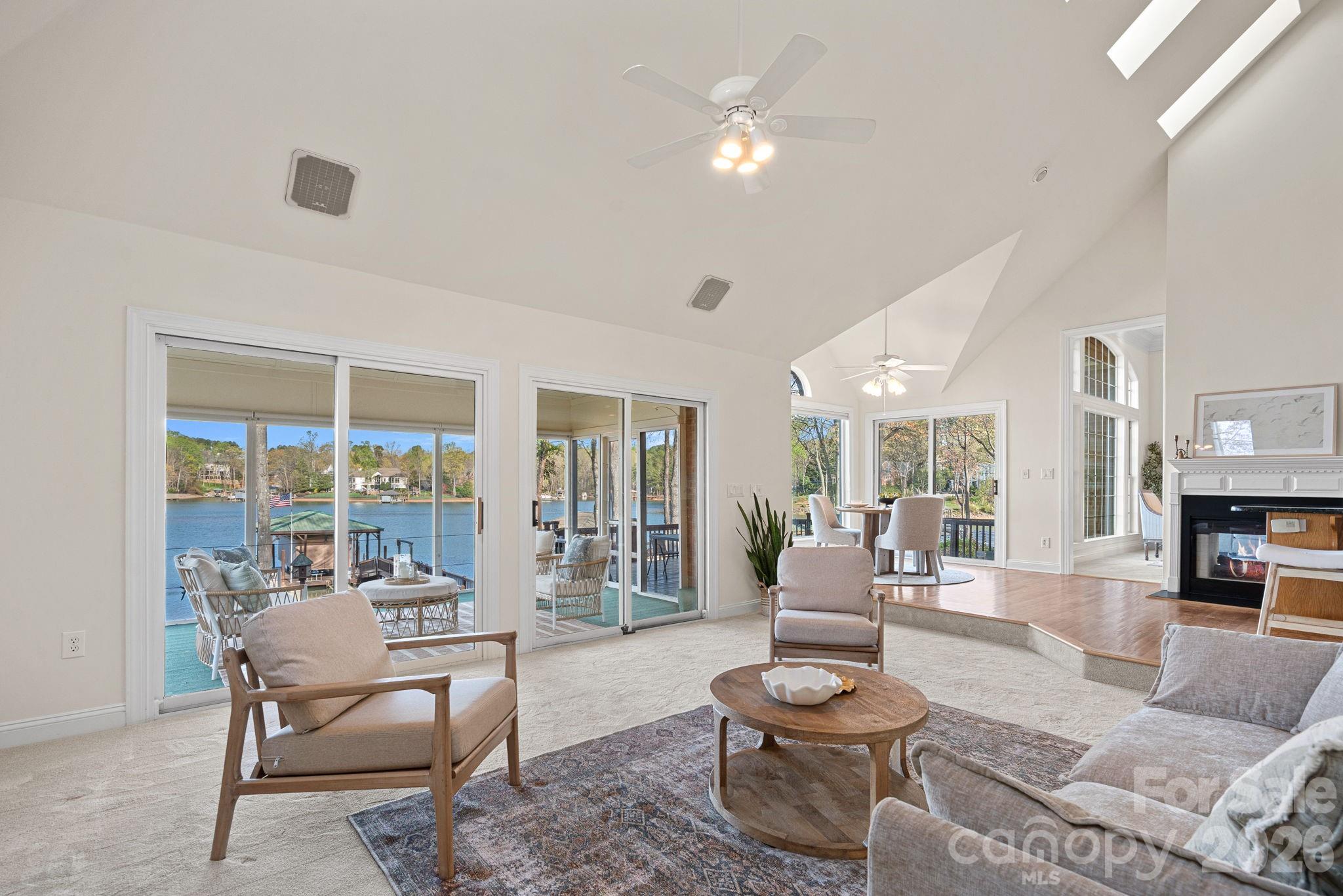 The Harbour at the Pointe - Residential