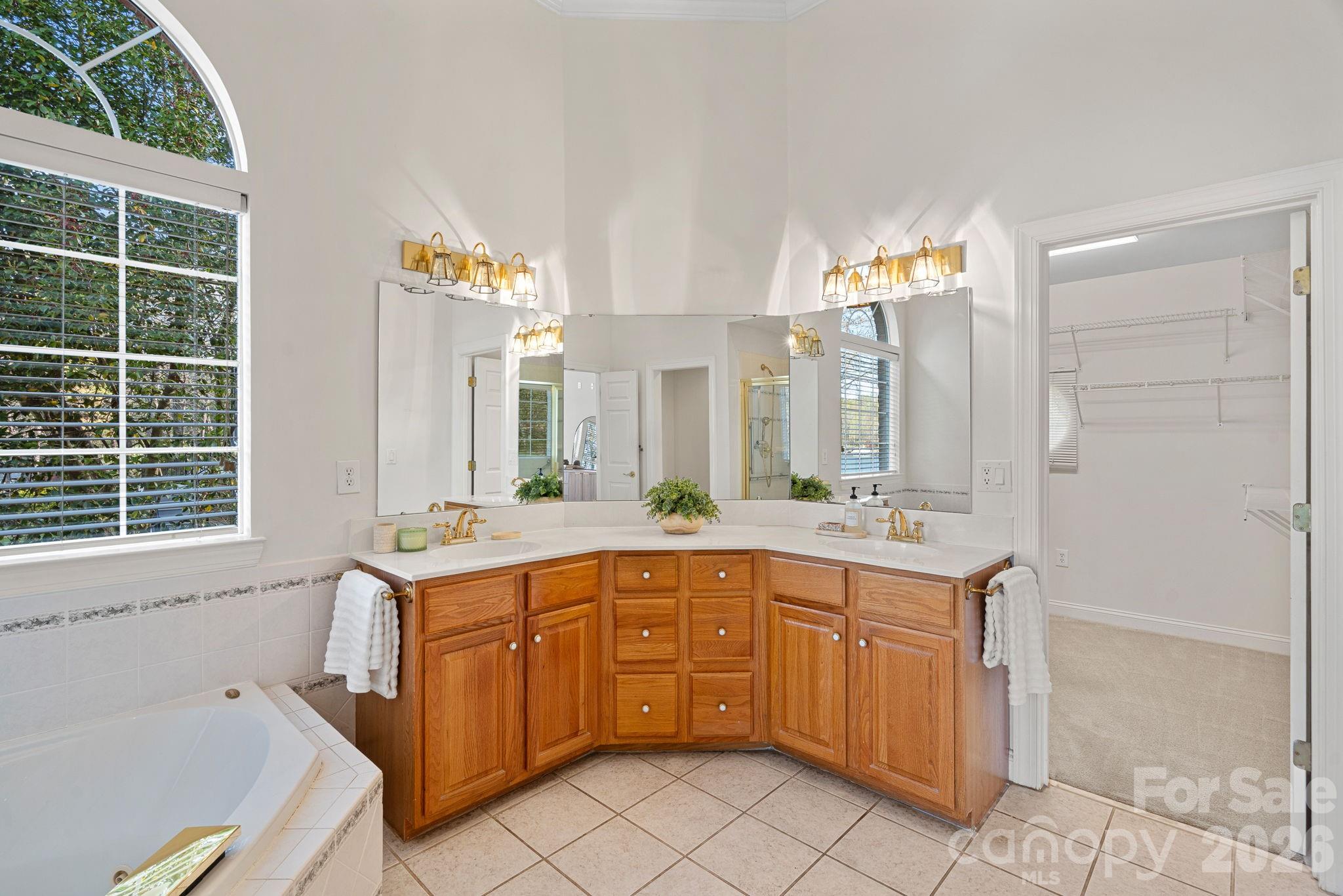 The Harbour at the Pointe - Residential