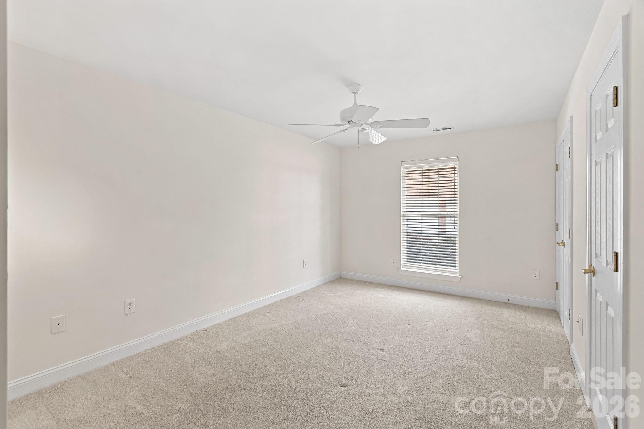 The Harbour at the Pointe - Residential