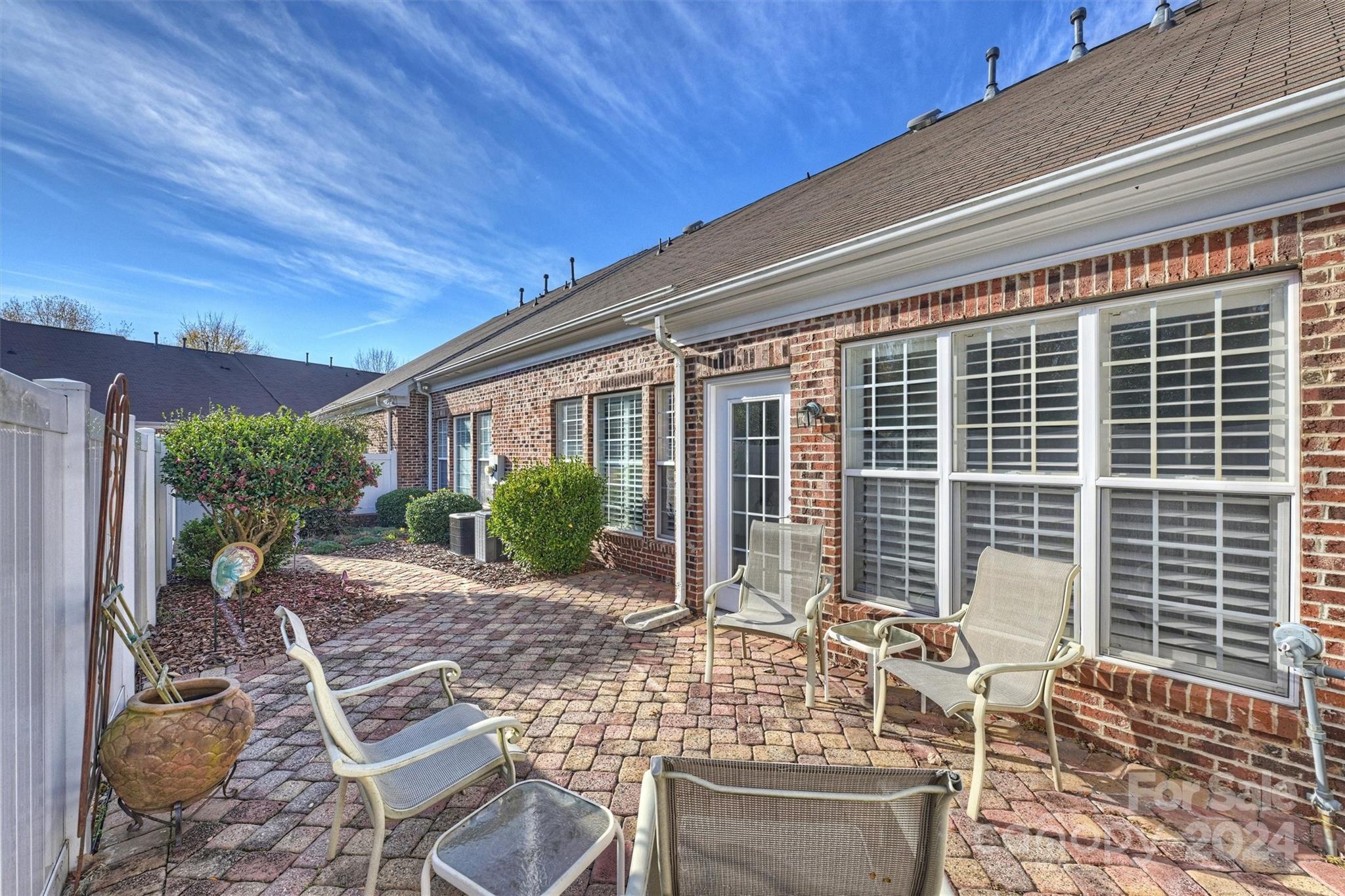 The Enclave at Beverly Crest - Residential
