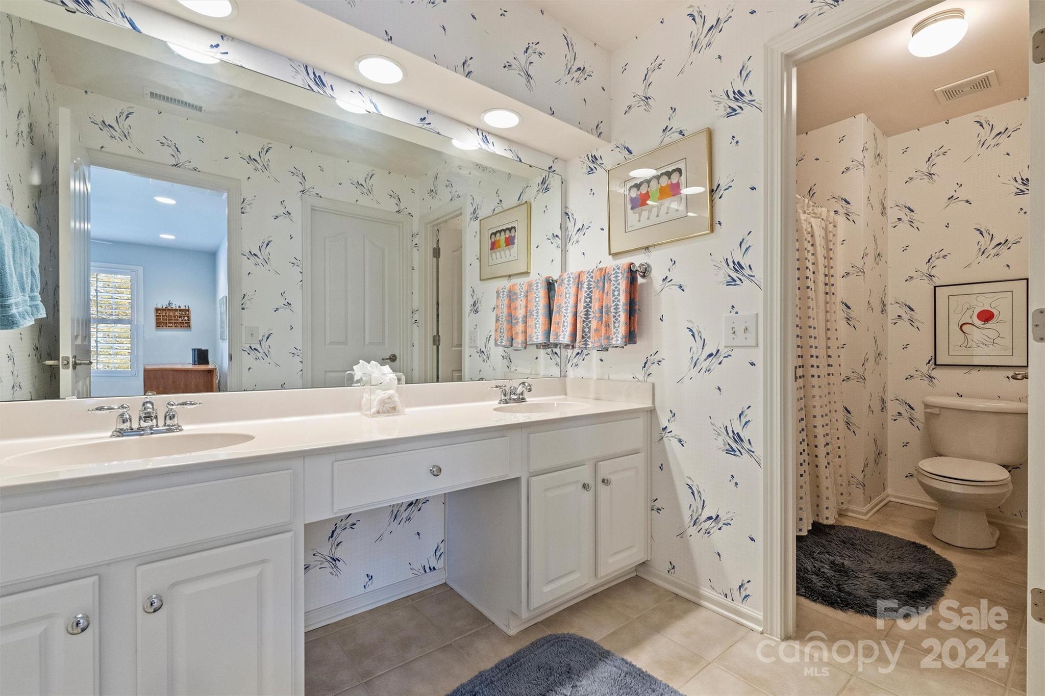 The Enclave at Beverly Crest - Residential