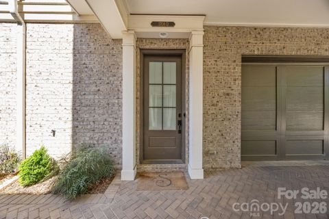 1708 Lombardy Circle D Charlotte NC 28203