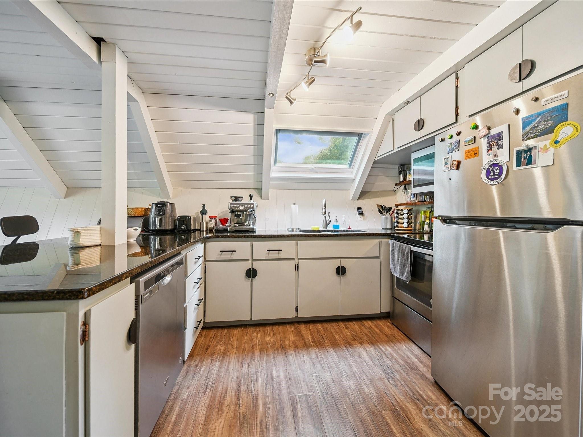 13831 Woody Point Road