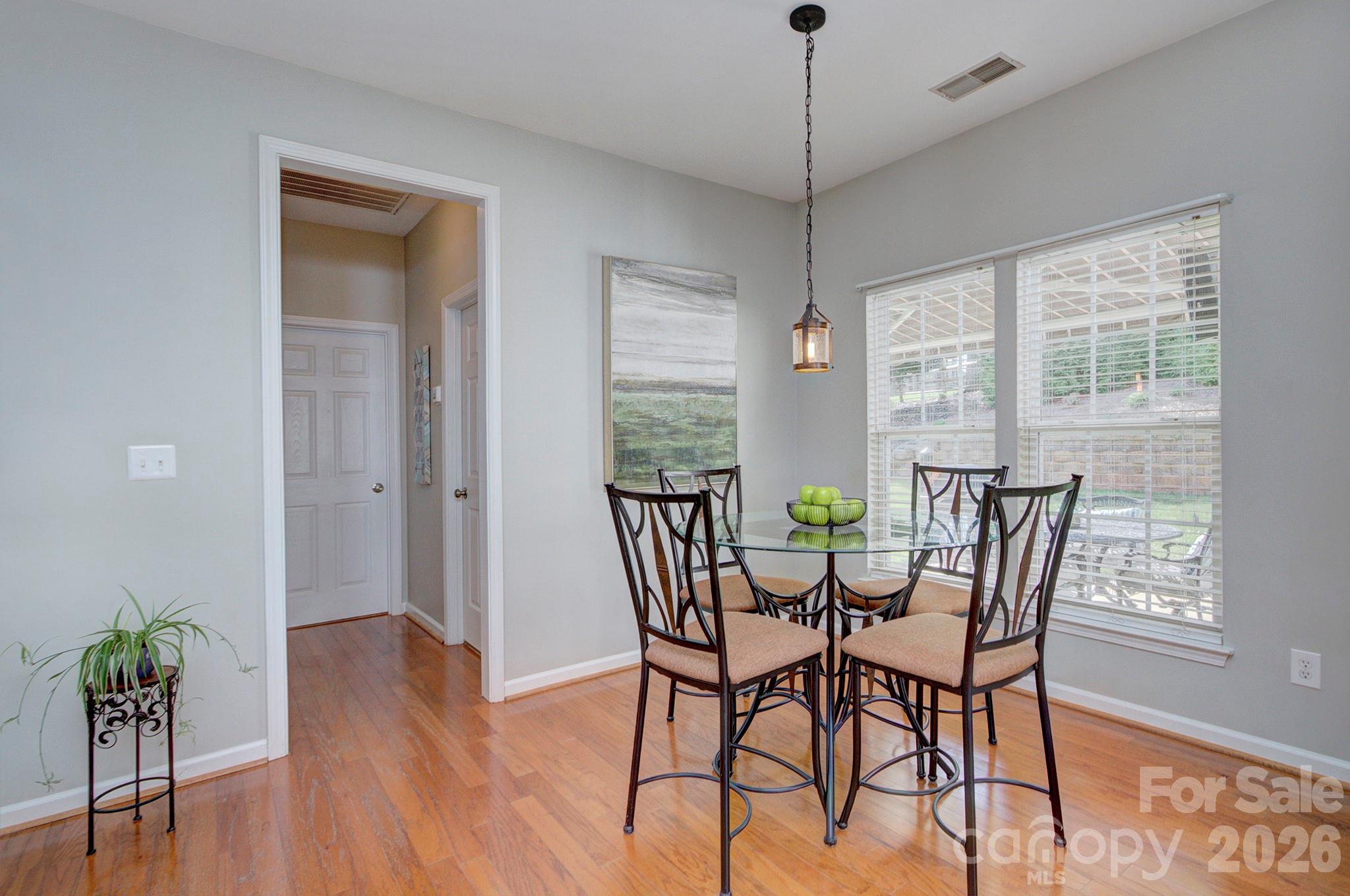 Knightsbridge - Residential