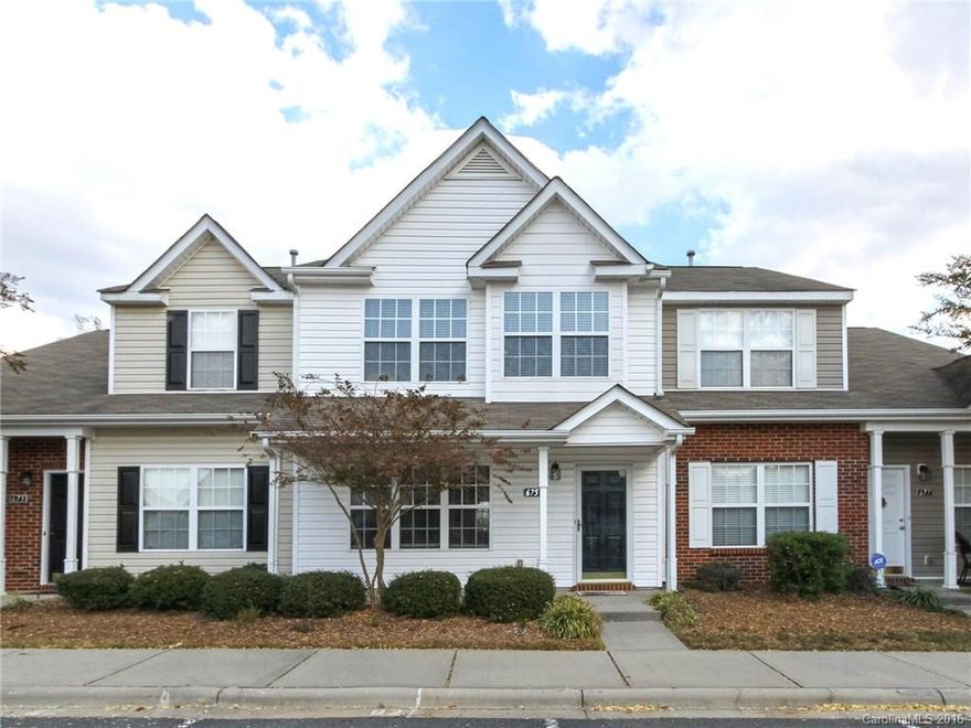 Welcome Home! Rocking chair front porch. Neutral paint throughout. Beautiful laminate floors & crown molding throughout the main level. Maple cabs w/ island in kitchen. Mstr BR has vaulted ceiling & lrg walk-in closet. Dual basin vanity in Mstr Bth. Enjoy a BBQ on your prvt deck. Conveniently located w/quick access to Fort Mill & shopping/dining in South Charlotte. 1 Yr 2-10 Buyer Wrnty at $435.
