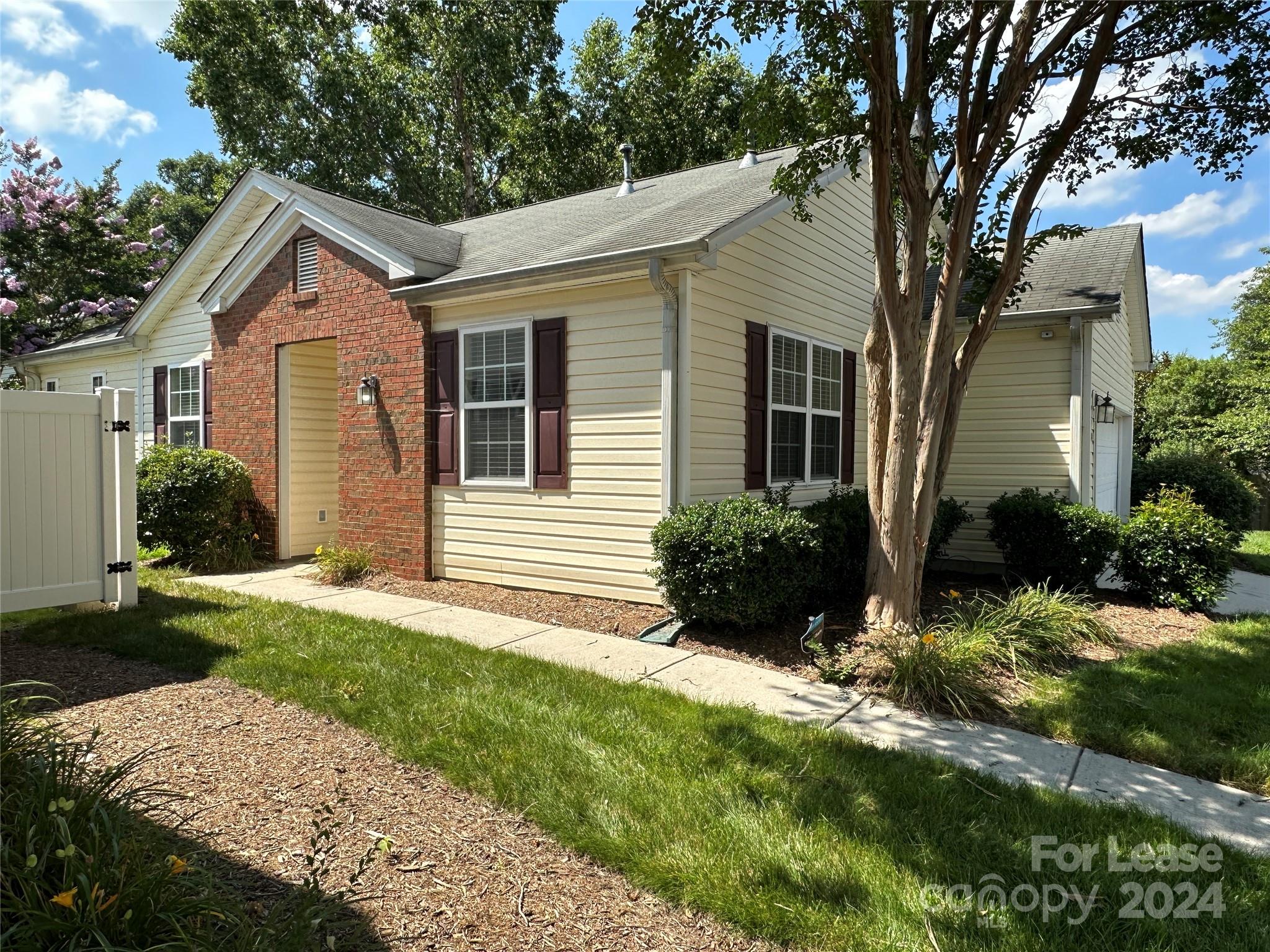 Highland Creek - Residential Lease