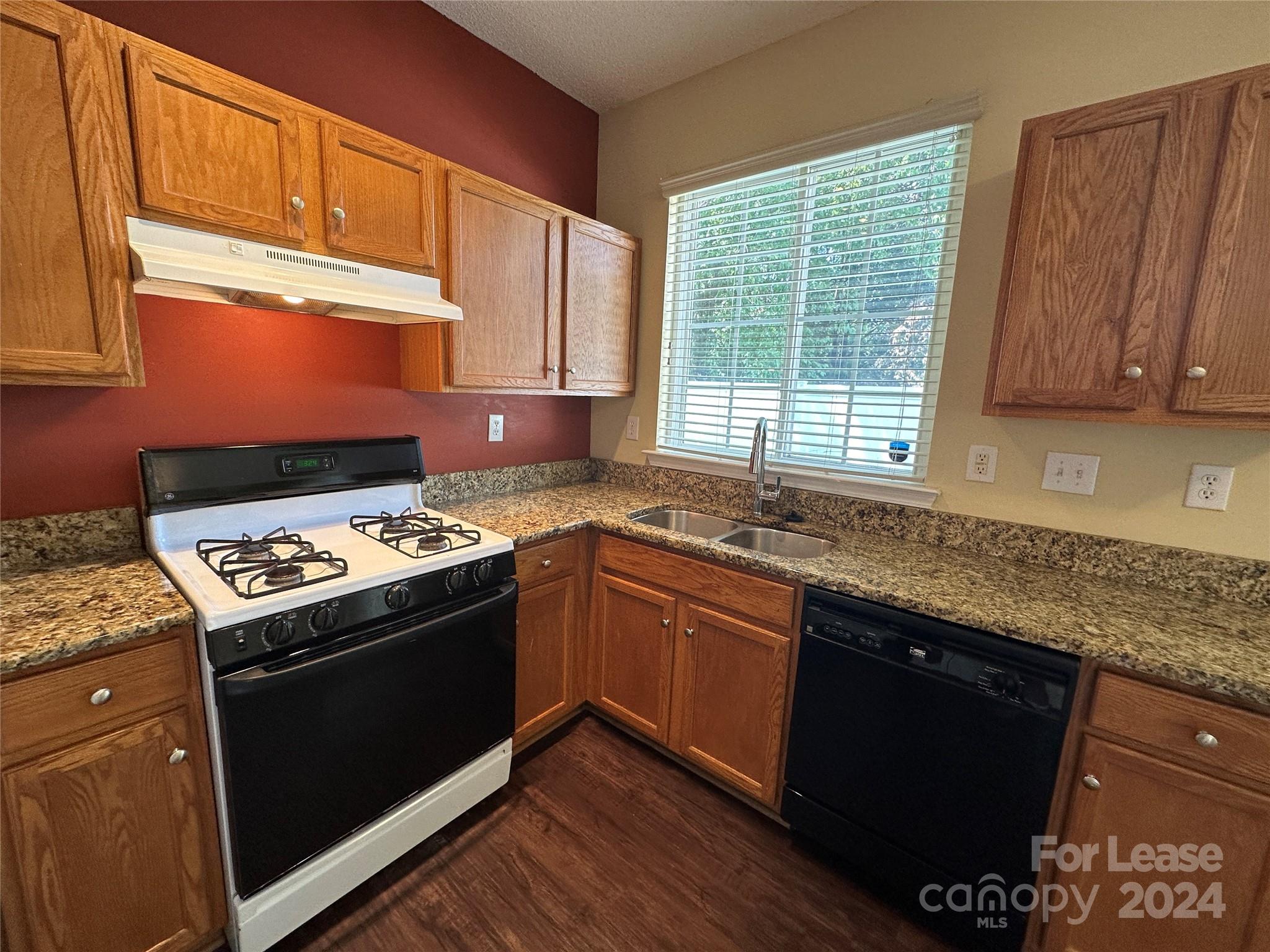 Highland Creek - Residential Lease