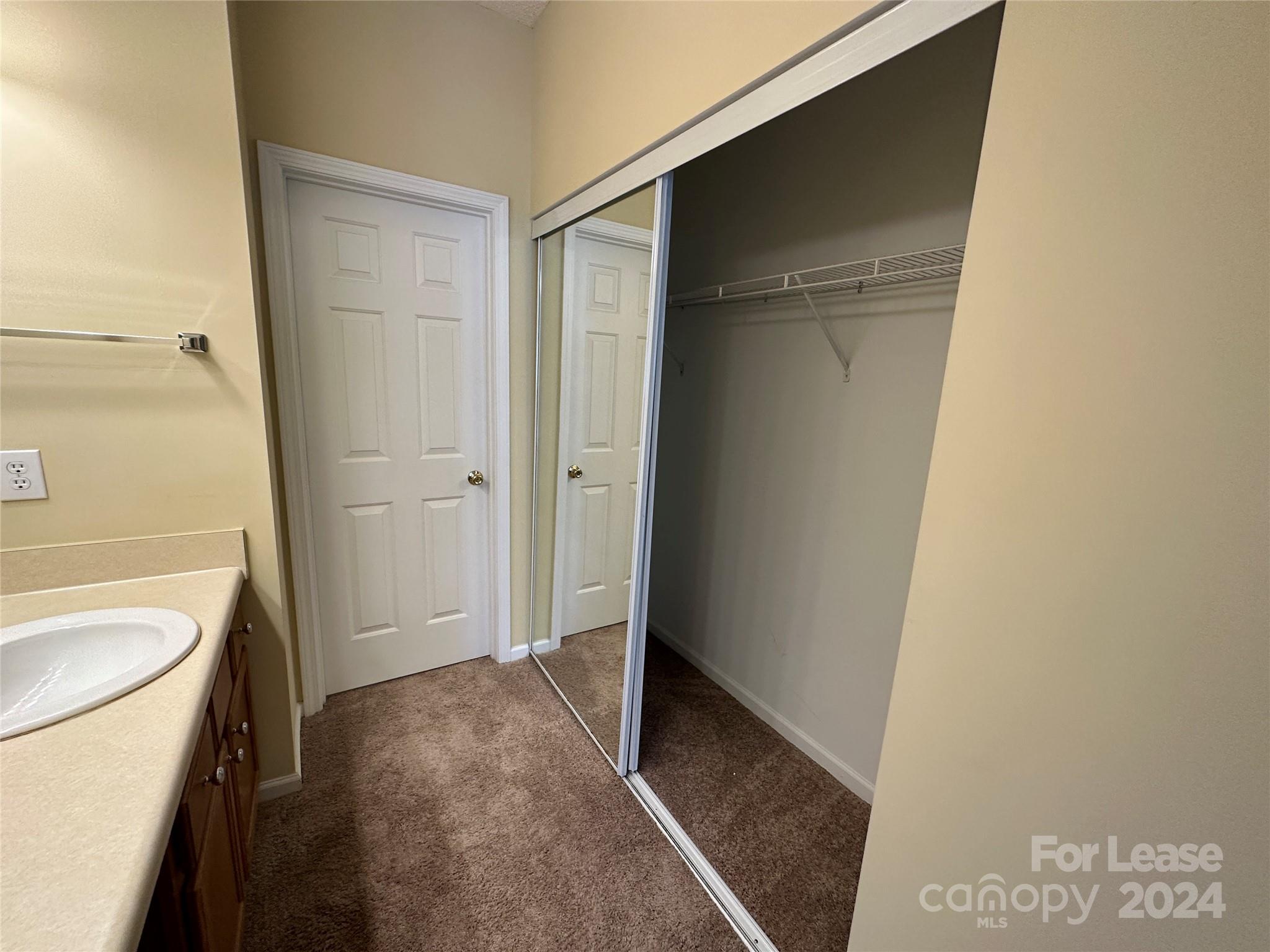 Highland Creek - Residential Lease