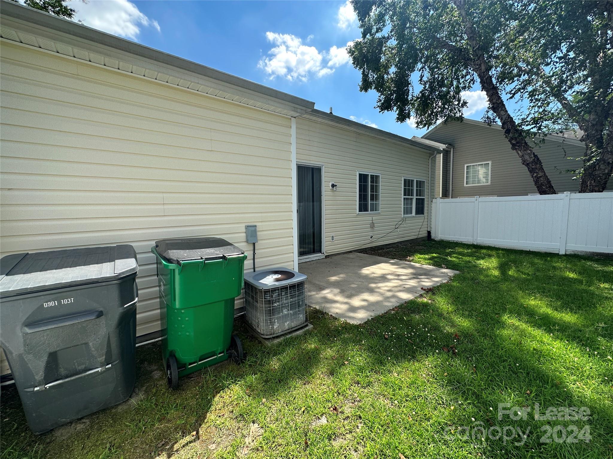 Highland Creek - Residential Lease