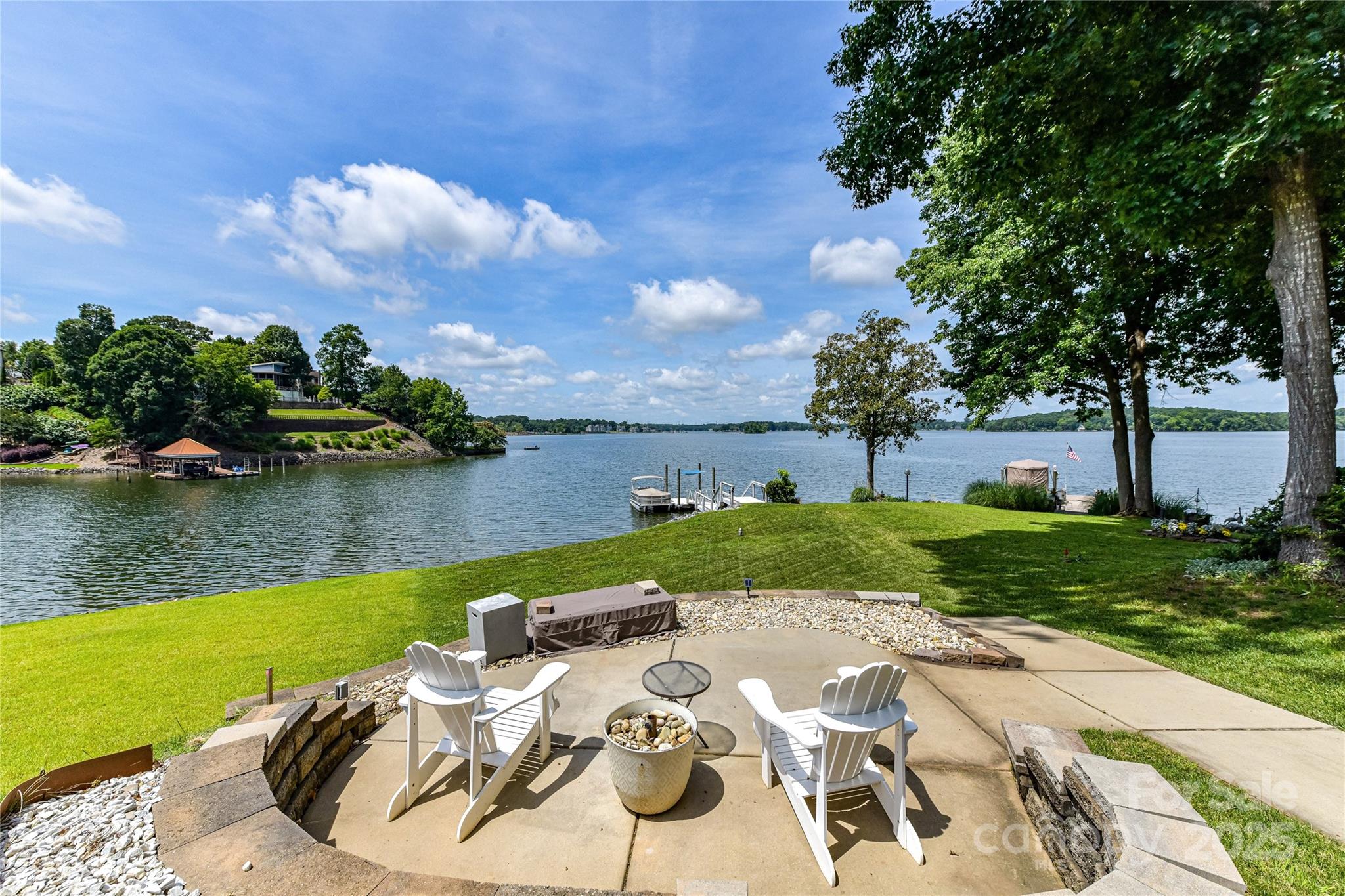 Tega Cay - Residential