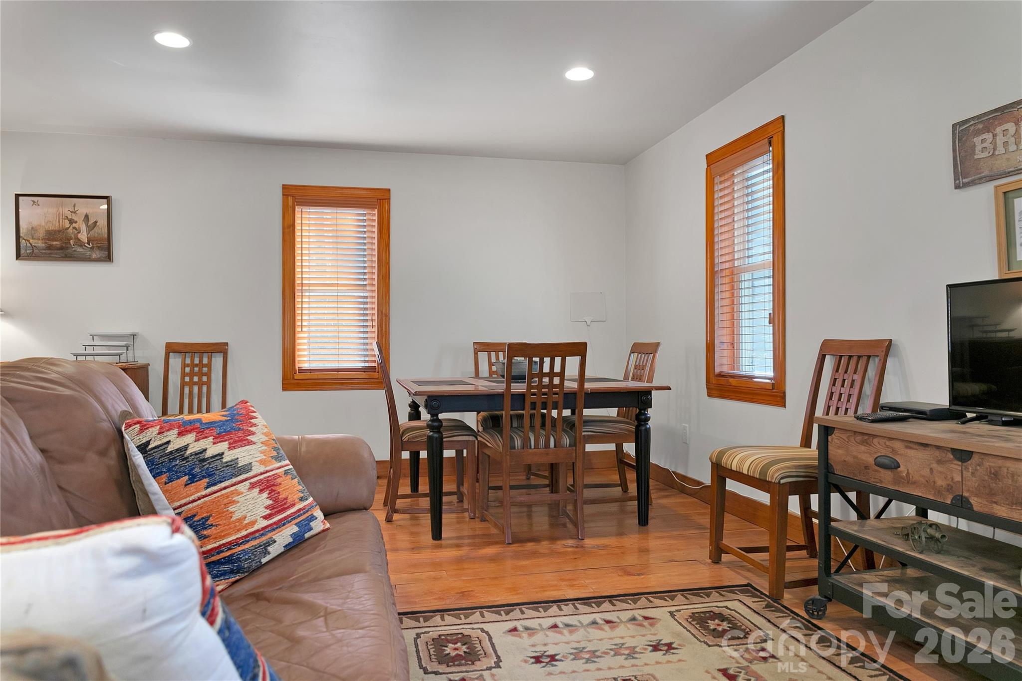 Henry Mountain - Residential