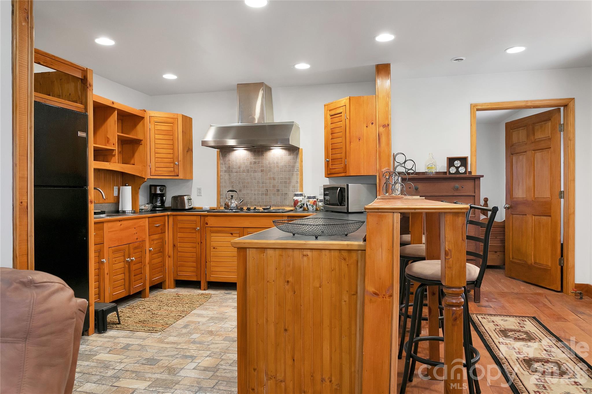 Henry Mountain - Residential