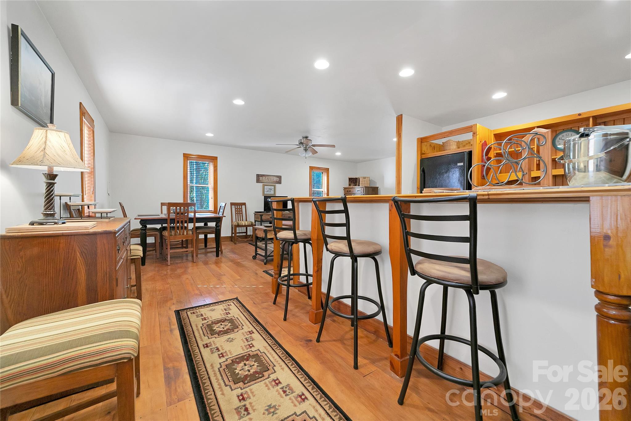 Henry Mountain - Residential