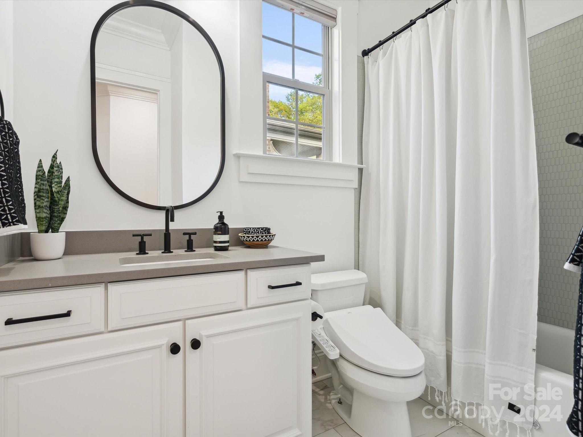 Lakeside - Residential