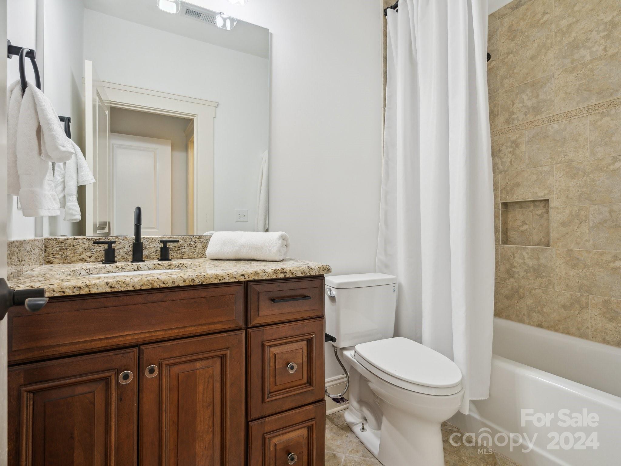 Lakeside - Residential