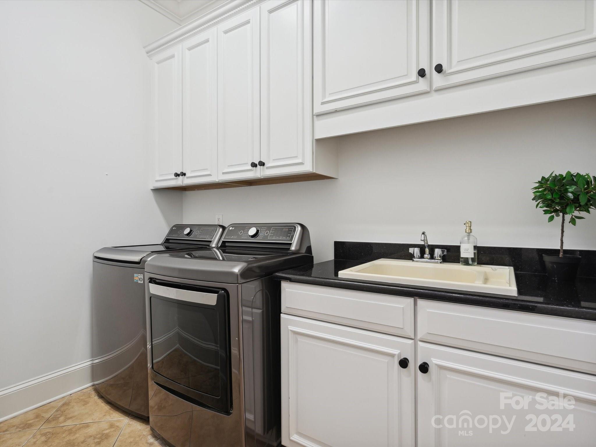 Lakeside - Residential