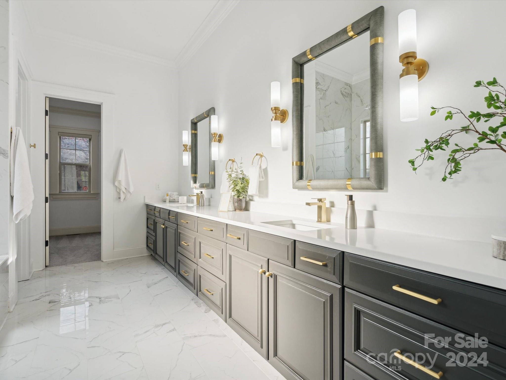 Lakeside - Residential