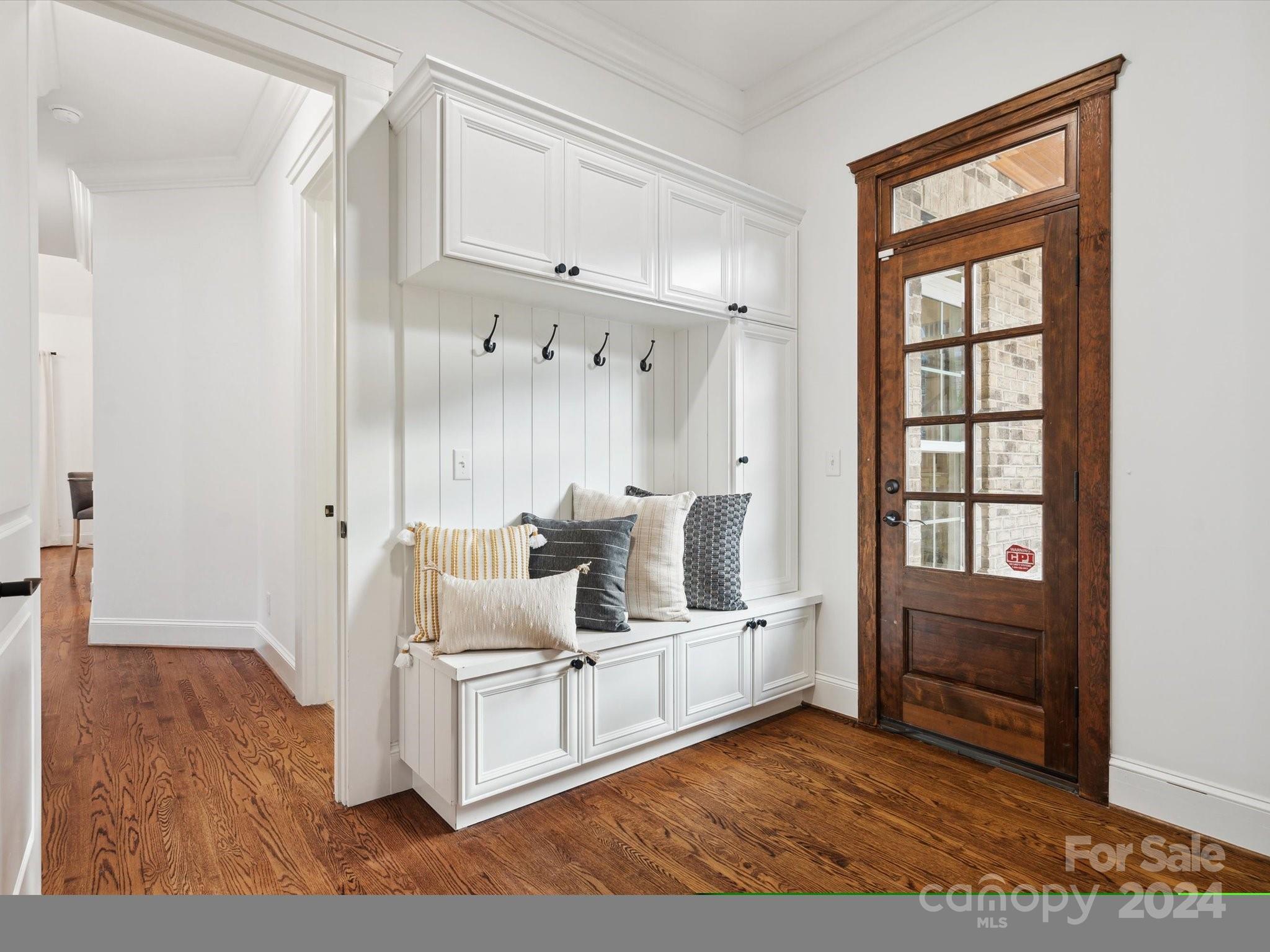 Lakeside - Residential