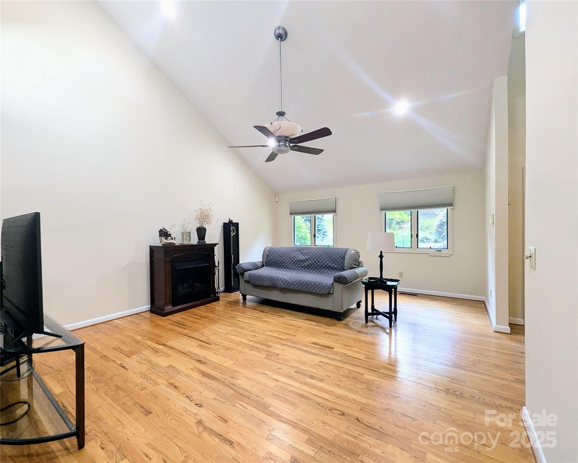 2 Pleasant Hill Drive