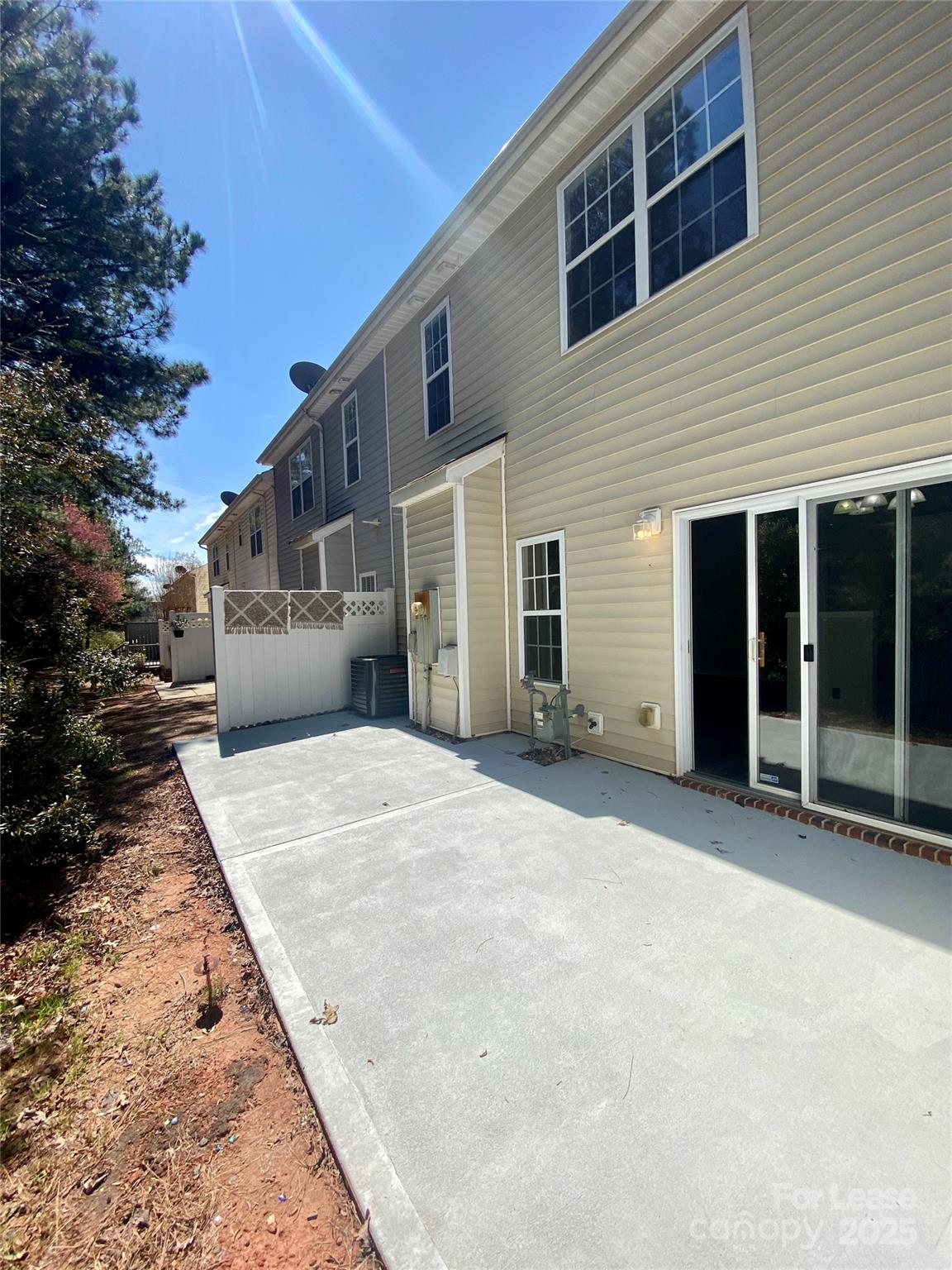 Oakbrooke - Residential Lease