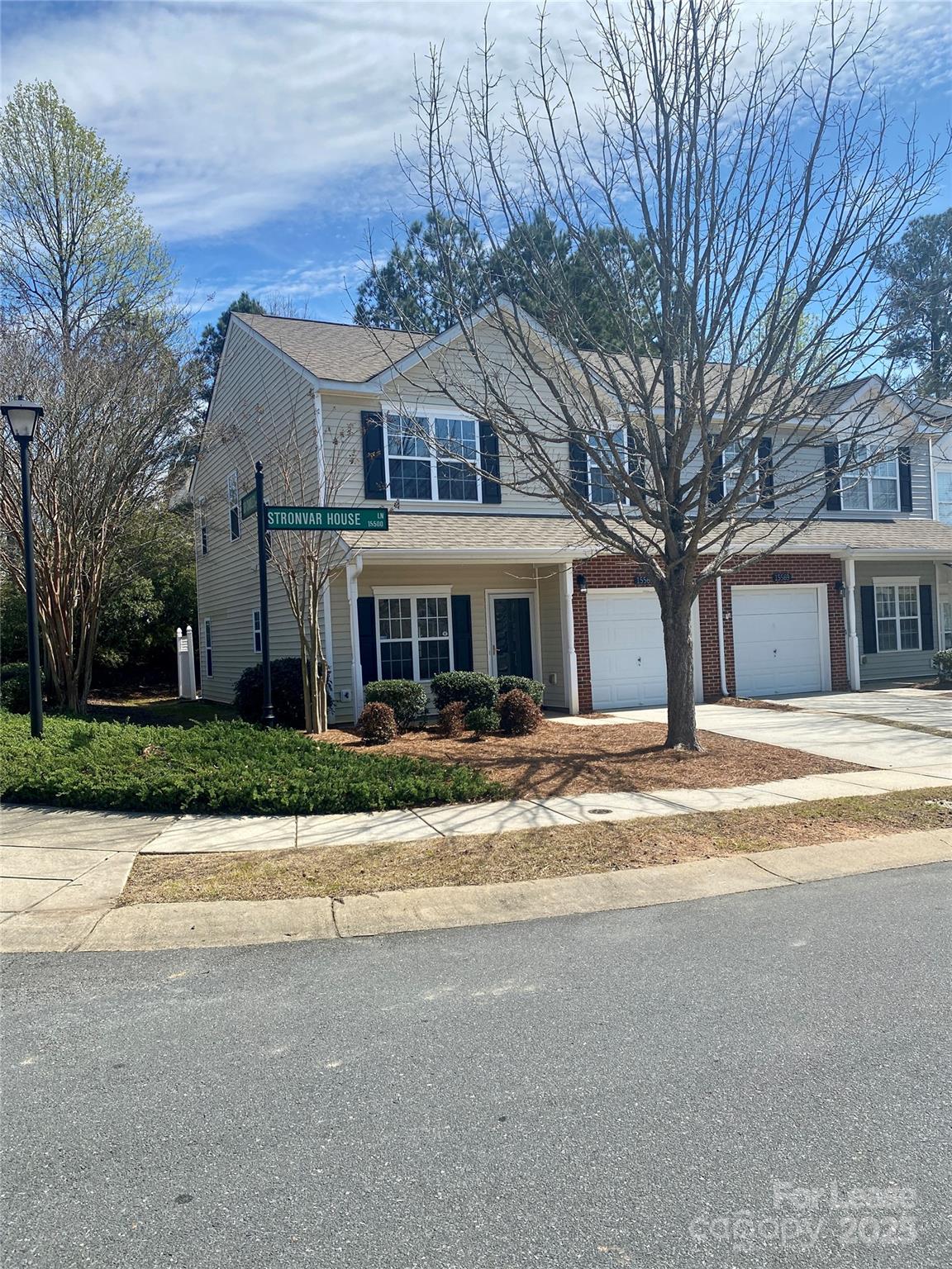 Oakbrooke - Residential Lease